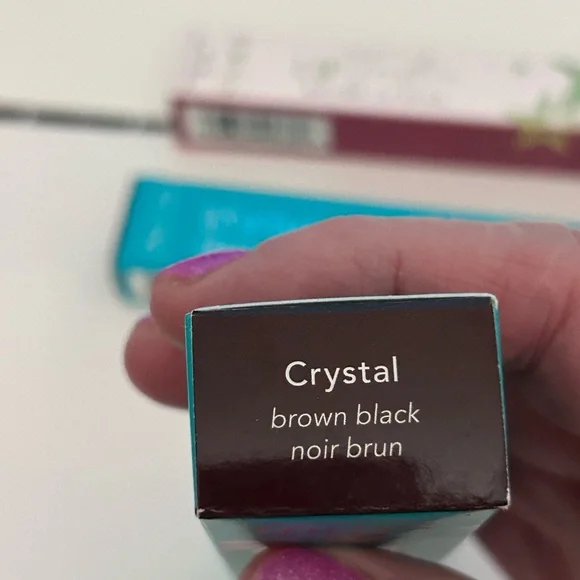 Beauty 3 piece bundle. Thrive and L.W.Y.A.
Eye and lip! - Picture 5 of 8